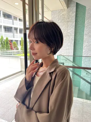 ショート SHEA.所属・表参道SHEA Am i／レイヤーカットのヘアスタイル