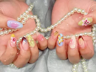 ネイル 藤田 月のネイルデザイン