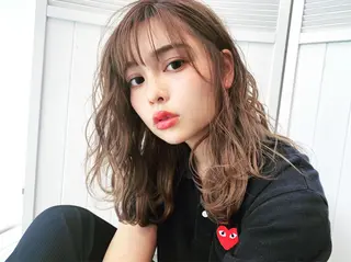 セミロング カラー LITTY所属・レイヤー/髪質改善 /山永圭介のヘアスタイル