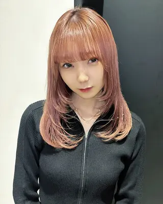 ミディアム カラー ヘアアレンジ 耳つぼ屋さん ‎🤍りりのヘアスタイル