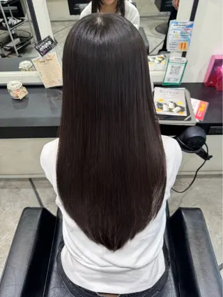 ロング 前野 恵鈴のヘアスタイル