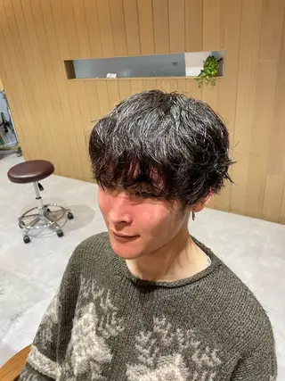 パーマ メンズ 尾頃 功明のヘアスタイル