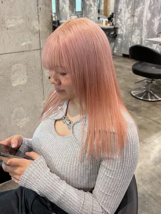 セミロング カラー ハイトーンブロンド 横浜💞ミオのヘアスタイル