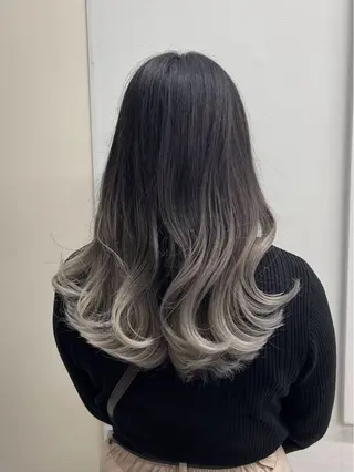 ミディアム Cielo by Siestaのヘアスタイル