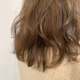 ミディアム カラー パーマ ヘアアレンジ 加藤 綾華のヘアスタイル