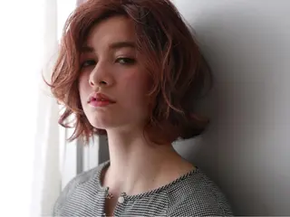 ミディアム カラー sakura .のマツエク・マツパデザイン