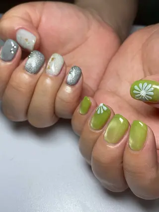 ネイル アトリエみかん所属・MIKA 🍊のネイルデザイン