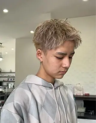 ショート カラー パーマ メンズ 鶴田 来夢のヘアスタイル
