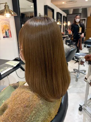 セミロング CLAUDEmonet AVEDA渋谷ヒカリエ店所属・平野 ゆらのヘアスタイル