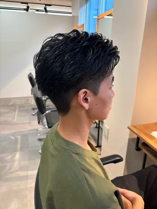 メンズ フェザーパーマ千葉駅 メンズカット　保立のヘアスタイル