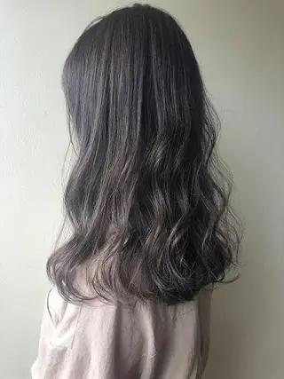 カラー 河野 佳音のヘアスタイル