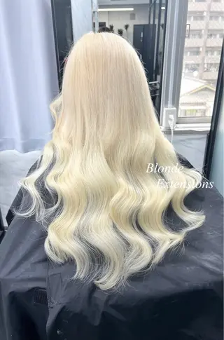 ロング カラー シールエクステ特化 ハイトーン、NANAのヘアスタイル