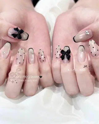 ネイル 𝗮𝗶𝗿𝗶 🌙のネイルデザイン