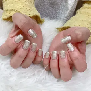 ネイル Lily所属・Lily 吉岡のネイルデザイン