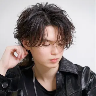 ショート カラー メンズ 飯塚 想のヘアスタイル