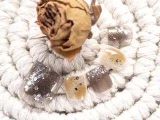 ネイル へぜリヒ ·もものネイルデザイン