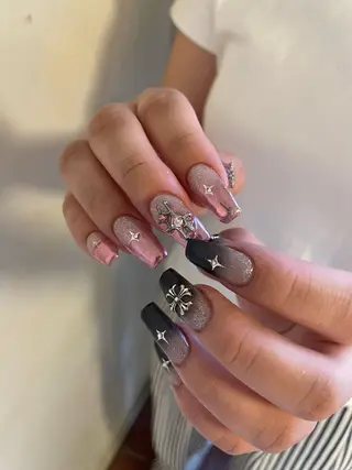 ネイル shion .のネイルデザイン