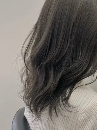 セミロング カラー パーマ 佐々木 達也のヘアスタイル