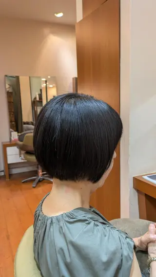 ショート 太田 香織のヘアスタイル
