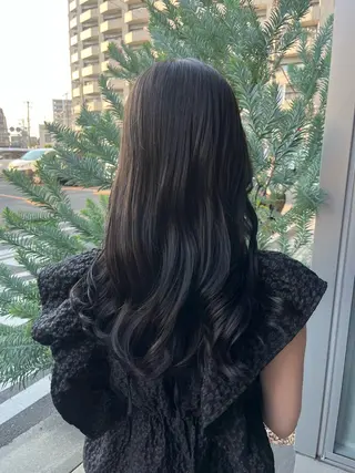 カラー イケハラ ナナミのヘアスタイル