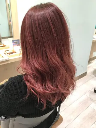 セミロング カラー ヘアアレンジ 佐藤 魁人のヘアスタイル