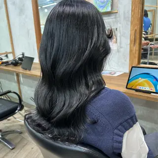 ロング ﾖｼﾅｶﾞﾏﾕ🦕 透明感カラーのヘアスタイル