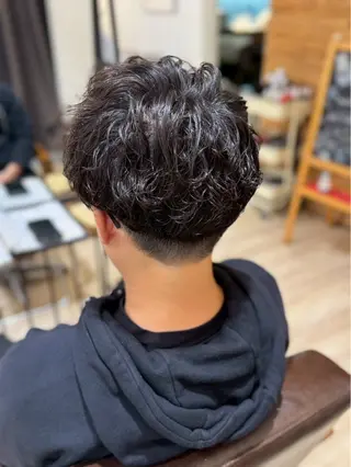 メンズ 三輪 あおいのヘアスタイル