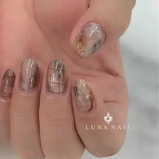 ネイル アトリエ　ミモザ所属・いまむら あかりのネイルデザイン