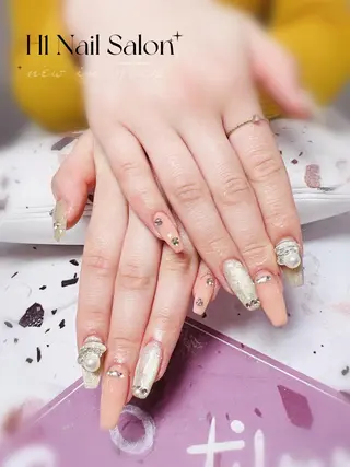 ロング H1 ネイル サロンのネイルデザイン