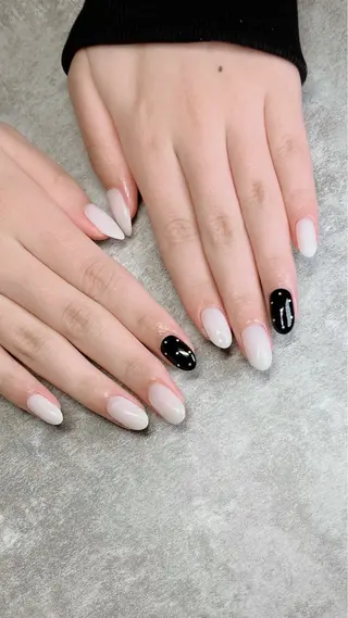 ネイル haleyume所属・shino🌟 痛ネイルのネイルデザイン