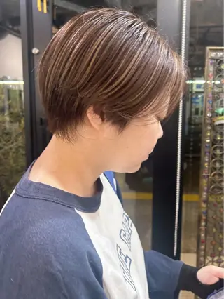 ショート カラー 木村 陽菜のヘアスタイル