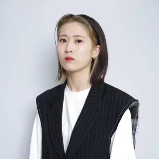 ショート ニシウエ ヒロキのヘアスタイル