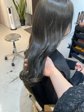 セミロング ✨色持ちの良い艶 カラー✨蟹江真世のヘアスタイル