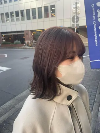 ミディアム カラー yui/ layer cutのヘアスタイル