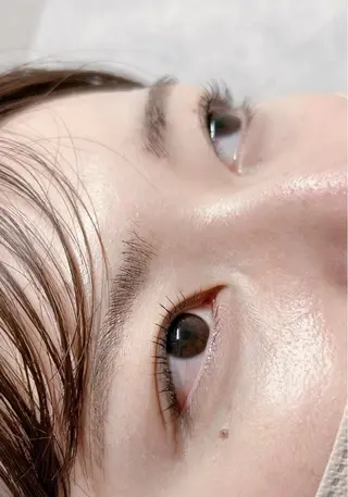 マツエク・マツパ JINGOVA Tokyo Lash & Facial所属・ユミナガ ジンのマツエク・マツパデザイン