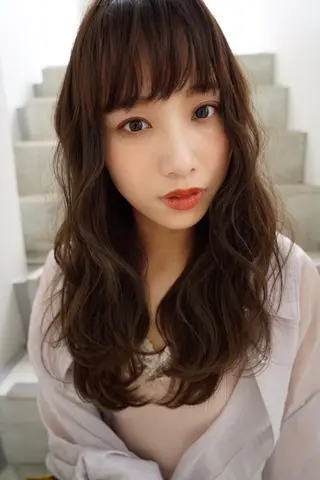 セミロング カラー ヘアアレンジ EMANONシェアサロン心斎橋店所属・韓国メンズヘア　ミル クティボブ　足立佳代のヘアスタイル