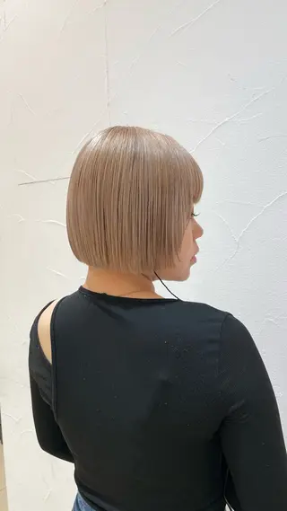 ショート カラー ✩𝐴𝑠ℎ 中目黒 浦野 遥✩*。のヘアスタイル
