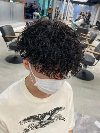 ショート カラー パーマ メンズ ﾎｯﾄﾍﾟｯﾊﾟｰ に移行中【かな】のヘアスタイル