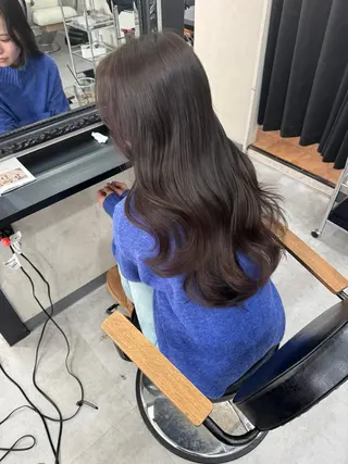 ロング カラー 安田 愛琉のヘアスタイル