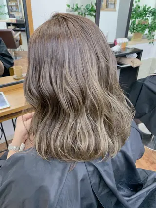 ミディアム カラー 松本 和之のエステ・リラクイメージ