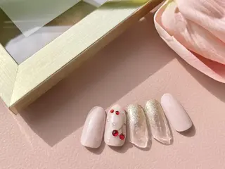 ミディアム アリアグレイス ネイルサロンのネイルデザイン