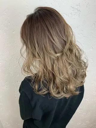 セミロング boutique misakiのヘアスタイル