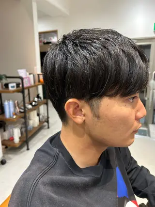 ミディアム メンズ 山﨑 燦人のヘアスタイル