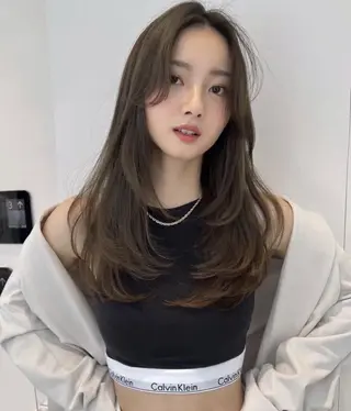 ロング 長野 美沙のヘアスタイル