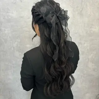 ロング ヘアアレンジ NUMBER_ ユイナのヘアスタイル