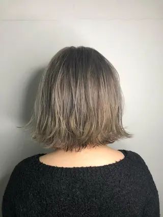 カラー エミュスト心斎橋所属・🎨カラー&髪質改善 松葉優希のヘアスタイル