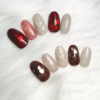 ネイル haleyume所属・shino🌟 痛ネイルのネイルデザイン