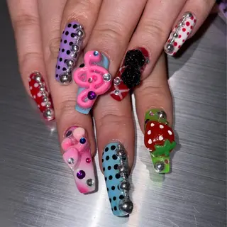 ネイル 👽個性派ネイル🎀 komachiのヘアスタイル