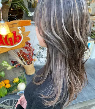 ロング カラー 玉木 育実のヘアスタイル