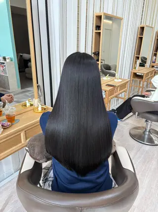 ロング カラー 🪐韓国／グレージュ ／ ｓａｋｕｒａ☽⋰のヘアスタイル